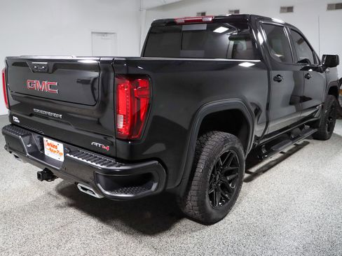 Used 2024 GMC Sierra 1500 AT4 w/ AT4 Preferred Package image 7