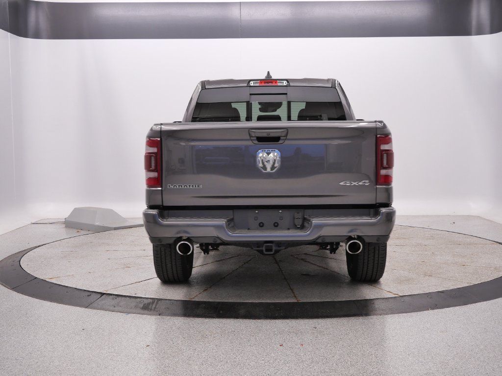 Used 2023 RAM 1500 Laramie AWD/4WD image 4