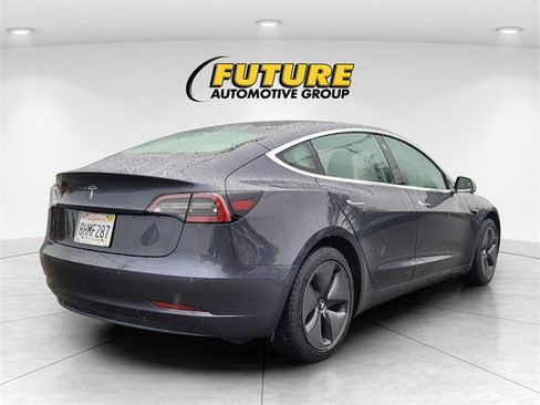 Used 2018 Tesla Model 3 Long Range image 4
