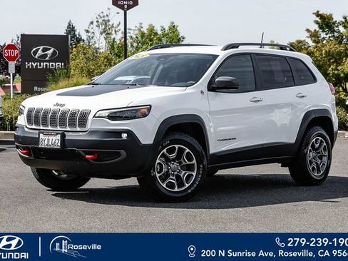 Used 2021 Jeep Cherokee Trailhawk w/ Trailer Tow Group AWD/4WD image 1