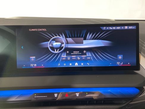 Used 2025 BMW X3 xDrive30i w/ M Sport Package image 14