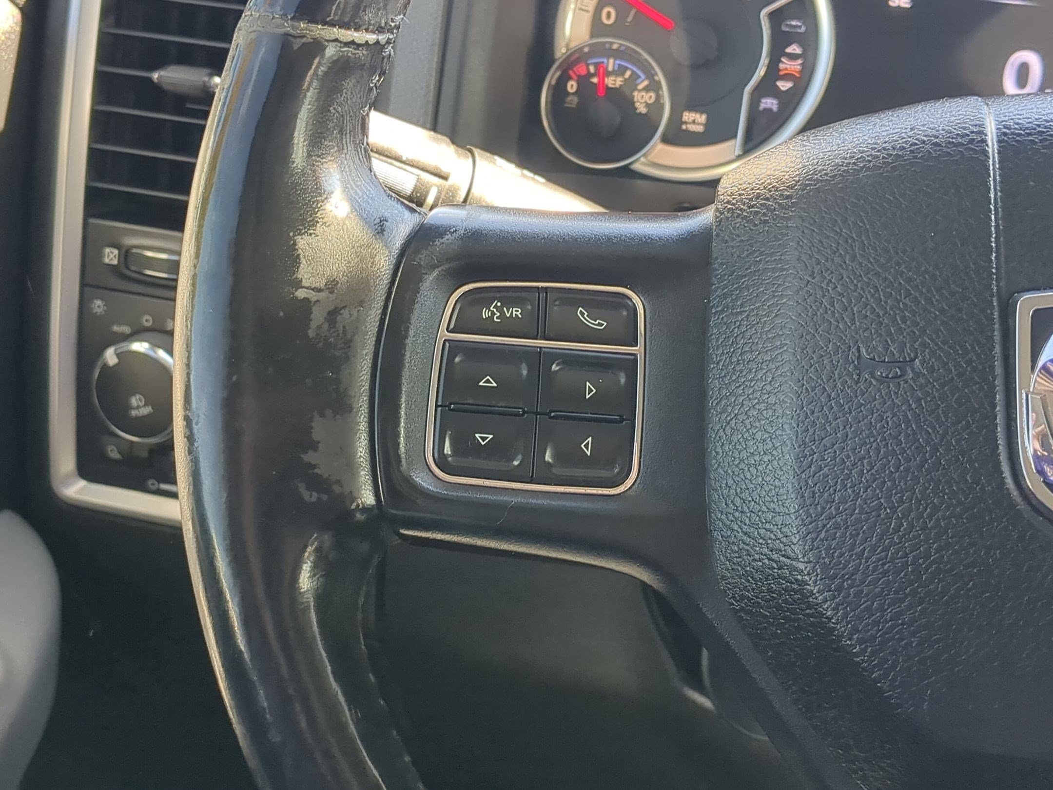 Used 2016 RAM 3500 SLT w/ Comfort Group AWD/4WD image 19