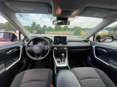 Used 2019 Toyota RAV4 XLE w/ Convenience Package AWD/4WD image 23