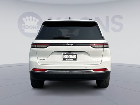Used 2023 Jeep Grand Cherokee 4WD 4xe image 5