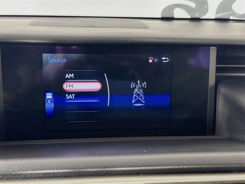 Used 2018 Lexus IS 300 image 14