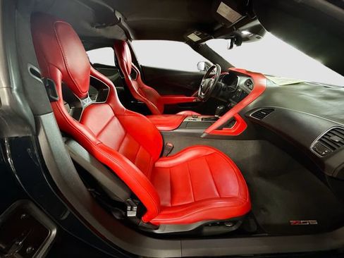 Used 2015 Chevrolet Corvette Z06 w/ 3LZ Preferred Equipment Group image 26