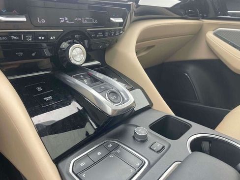 Used 2024 Acura MDX SH-AWD w/ Technology Package image 32