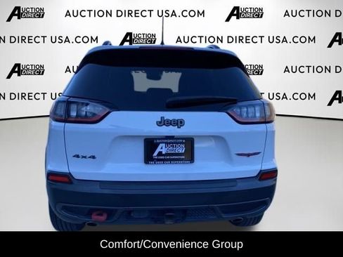 Used 2022 Jeep Cherokee Trailhawk w/ Technology Group B image 5