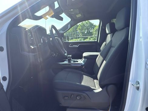 New 2026 Chevrolet Silverado 1500 LT w/ LPO, Dark Essentials Package AWD/4WD image 17