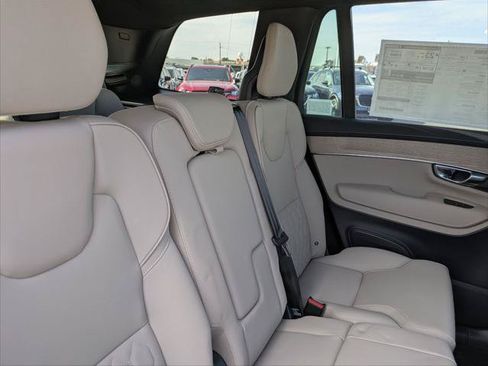 New 2026 Volvo XC90 B6 Plus w/ Protection Package Premier AWD/4WD image 13