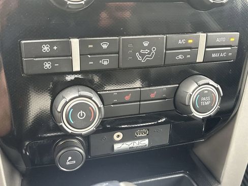 Used 2011 Ford F150 FX4 w/ FX Luxury Pkg image 18