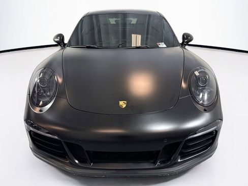 Used 2016 Porsche 911 Carrera 4 GTS image 2