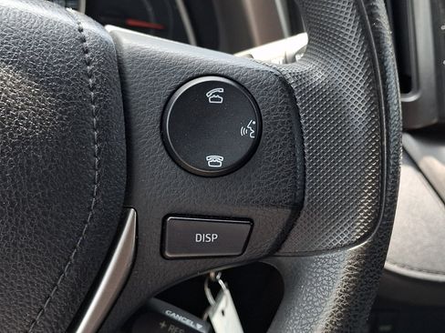 Used 2015 Toyota RAV4 LE AWD/4WD image 22