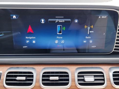 Used 2025 Mercedes-Benz GLE 350 4MATIC image 16