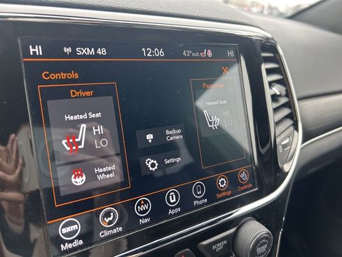 Certified 2021 Jeep Grand Cherokee Limited w/ Premium Lighting Group image 21