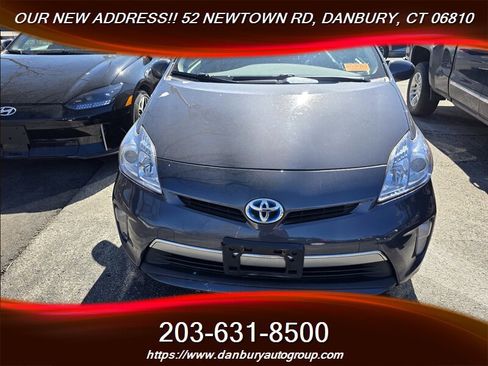 Used 2015 Toyota Prius Prime Plug-In Hybrid image 2