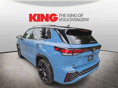 New 2025 Volkswagen Tiguan SE R-Line image 5