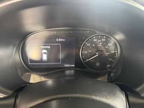 Used 2023 Nissan Kicks SR image 10