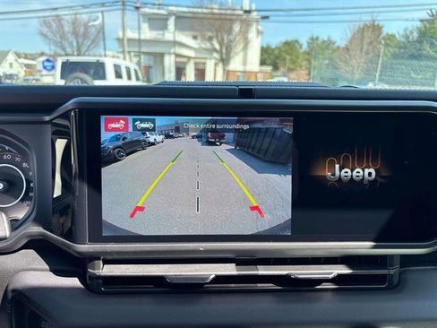 New 2025 Jeep Wrangler Unlimited Sahara w/ Technology Group image 11