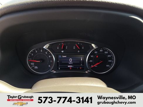 Used 2023 GMC Acadia SLE w/ Driver Convenience Package FWD image 16
