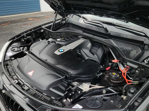 Used 2016 BMW X5 xDrive50i w/ M Sport AWD/4WD image 26