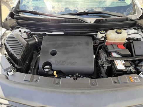 Used 2018 Buick Enclave Avenir w/ Avenir Technology Package image 10