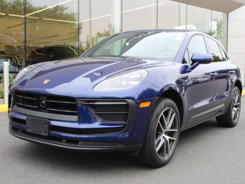 Used 2022 Porsche Macan image 1
