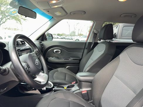 Used 2017 Kia Soul + w/ Audio Package image 14