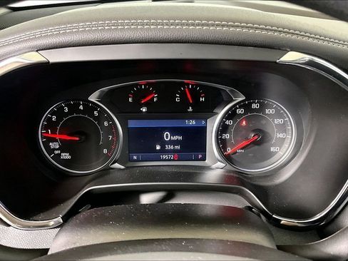 Used 2025 Chevrolet Blazer LT FWD image 16