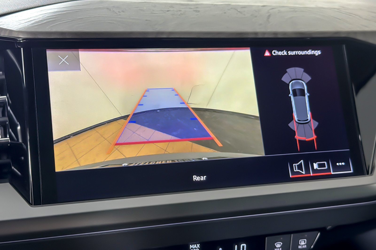 Certified 2023 Audi Q4 e-tron Premium AWD/4WD image 17