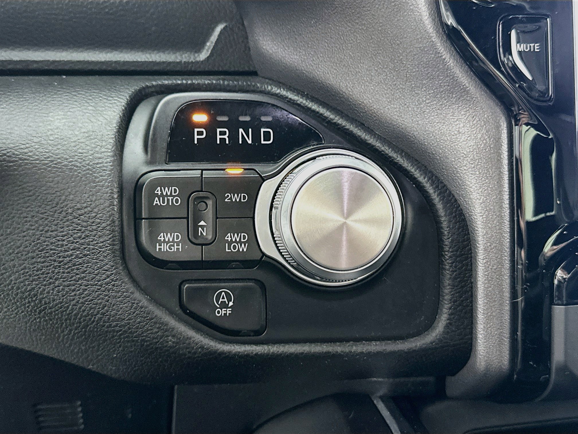 Used 2023 RAM 1500 Laramie AWD/4WD image 17