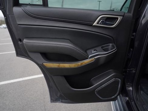 Used 2016 GMC Yukon Denali image 17