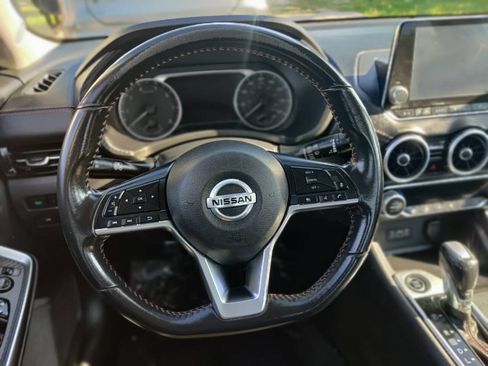 Used 2023 Nissan Sentra SR w/ Midnight Edition Package FWD image 10