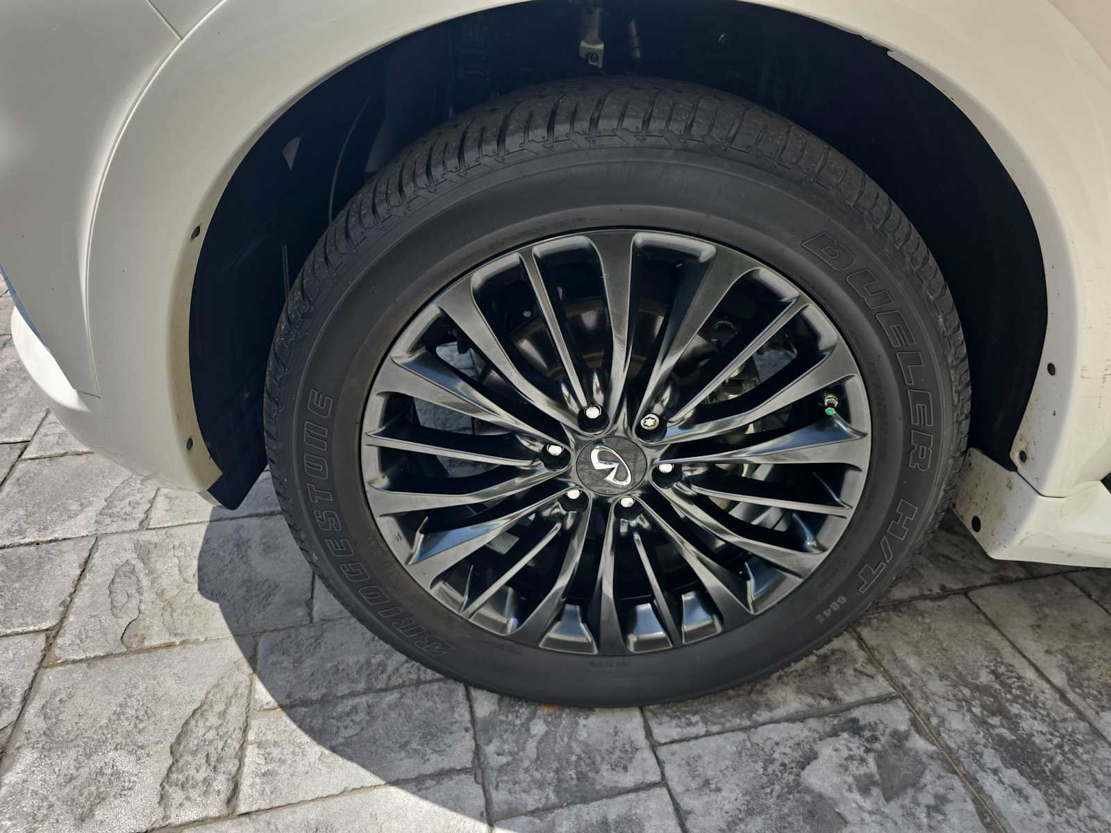 Used 2023 INFINITI QX80 Sensory w/ All-Season Package RWD image 8