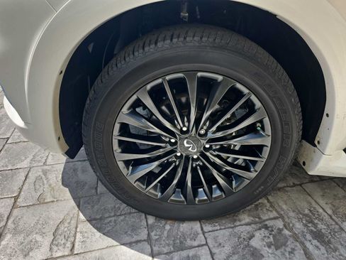 Used 2023 INFINITI QX80 Sensory w/ All-Season Package RWD image 8