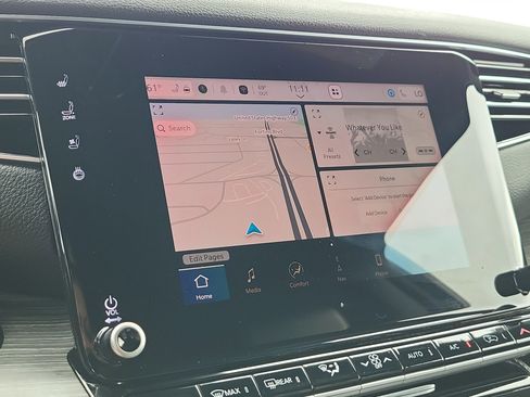 Used 2024 Jeep Wagoneer L Series III w/ Flexible Seating Group image 21