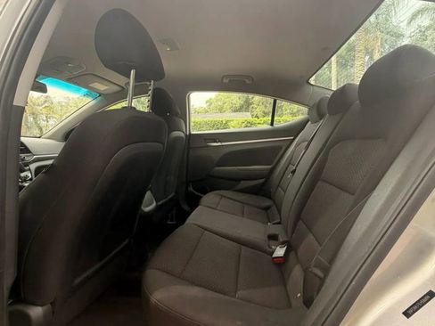 Used 2020 Hyundai Elantra SEL w/ Cargo Package (C1) FWD image 11
