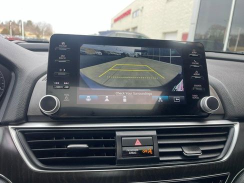 Used 2021 Honda Accord Touring image 36