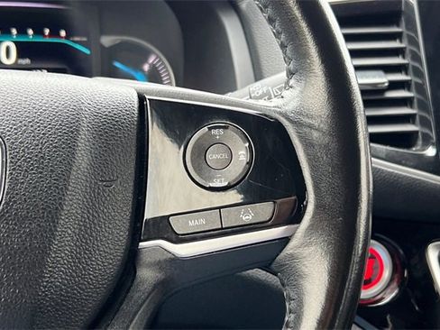 Used 2019 Honda Pilot Touring image 32