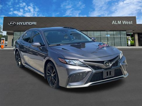 Used 2021 Toyota Camry XSE AWD/4WD image 3