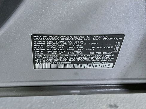 Used 2023 Volkswagen Atlas Cross Sport SE image 31