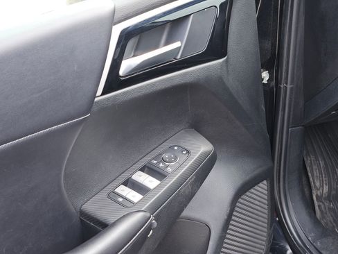 Used 2024 Mitsubishi Outlander SE image 12