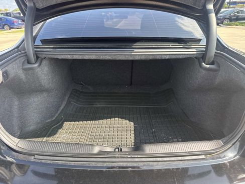 Used 2022 Dodge Charger SXT w/ Blacktop Package RWD image 8