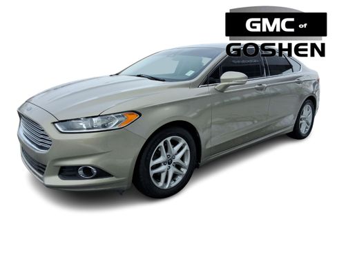 Used 2015 Ford Fusion SE w/ Equipment Group 202A image 1