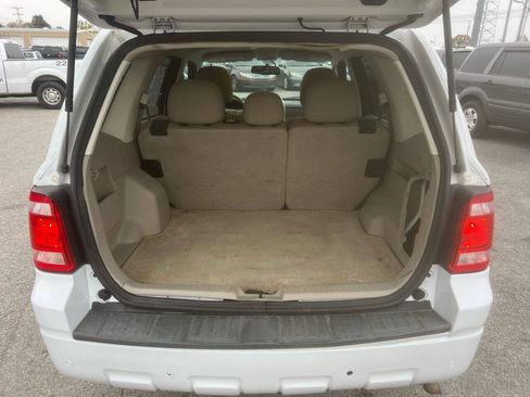 Used 2011 Ford Escape XLT AWD/4WD image 13