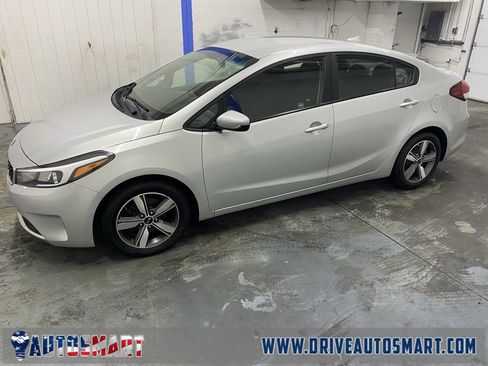 Used 2018 Kia Forte LX w/ LX Popular Package image 6