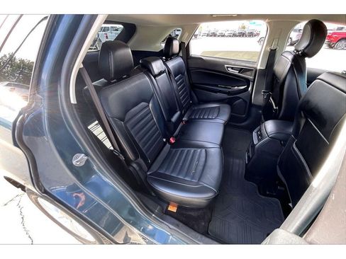 Used 2016 Ford Edge SEL w/ Equipment Group 201A AWD/4WD image 28
