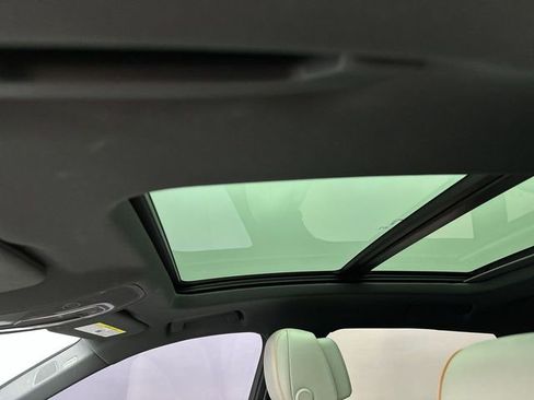 Used 2024 Audi Q8 e-tron Prestige w/ Prestige Package image 22