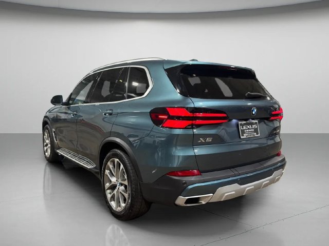 Used 2026 BMW X5 xDrive40i AWD/4WD image 6