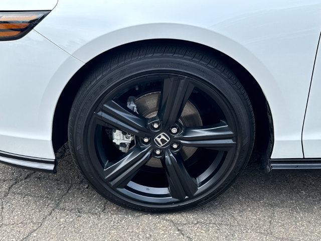 Used 2025 Honda Accord Sport image 10